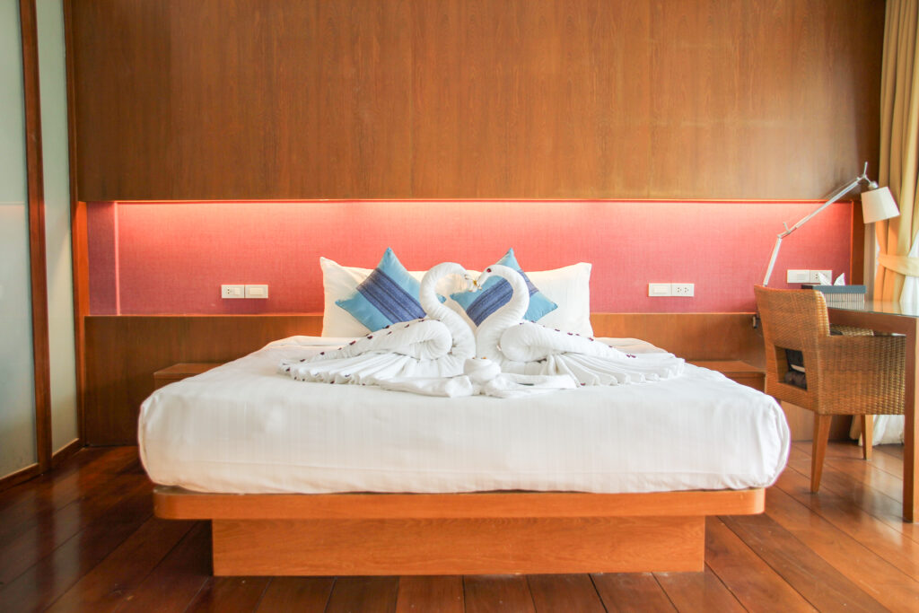 Deluxe Room – Sea & Mountain View (8 rooms)